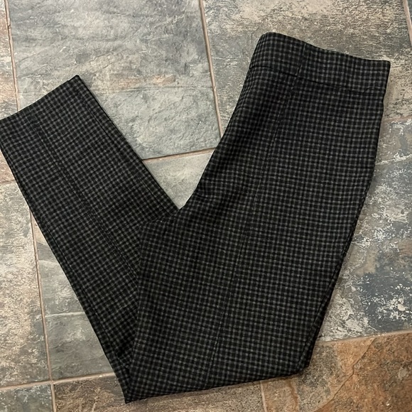 Thalian Pants - Picture 4 of 4